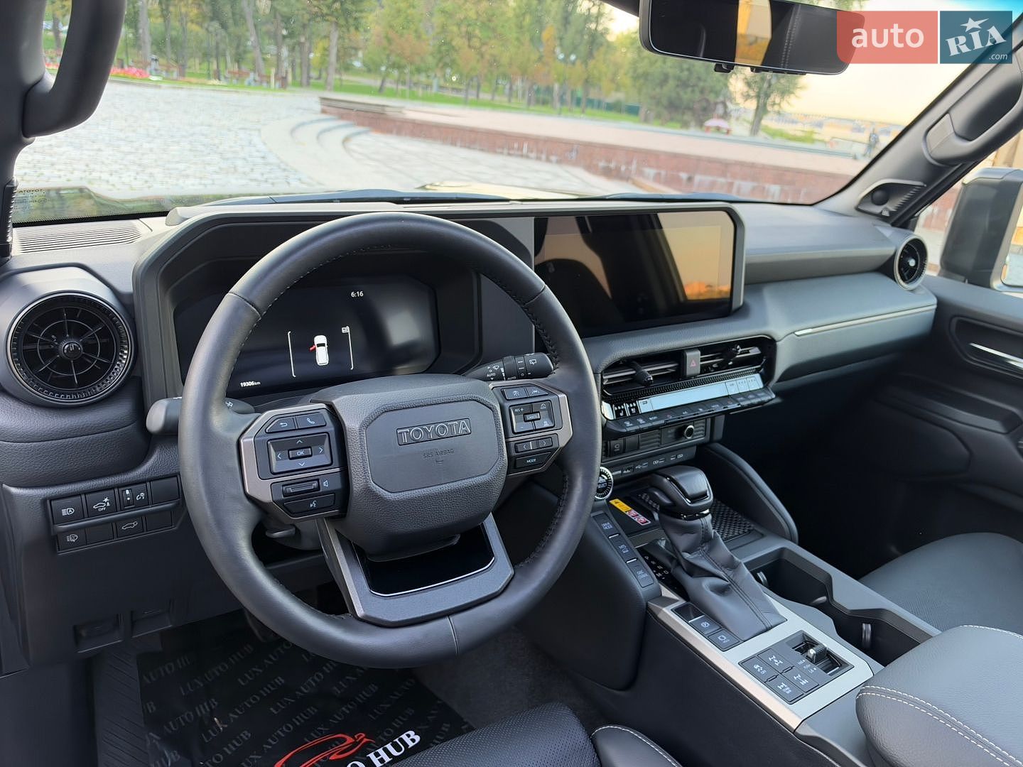 Toyota Land Cruiser Prado 2026 VIN JTEAA3AJ60K046331 фото оголошення 46 з 272