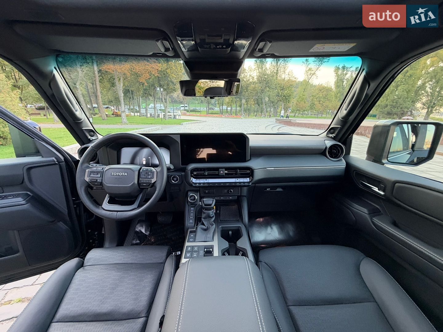 Toyota Land Cruiser Prado 2026 VIN JTEAA3AJ60K046331 фото оголошення 53 з 272