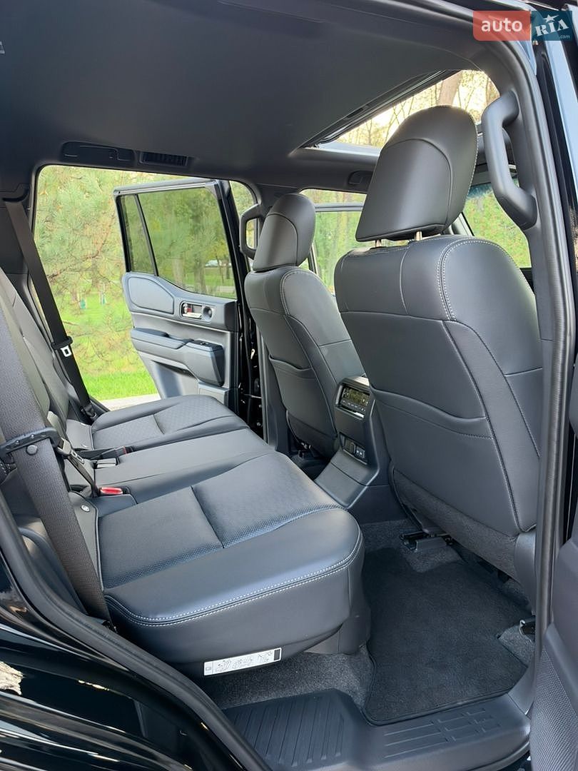 Toyota Land Cruiser Prado 2026 VIN JTEAA3AJ60K046331 фото оголошення 72 з 272