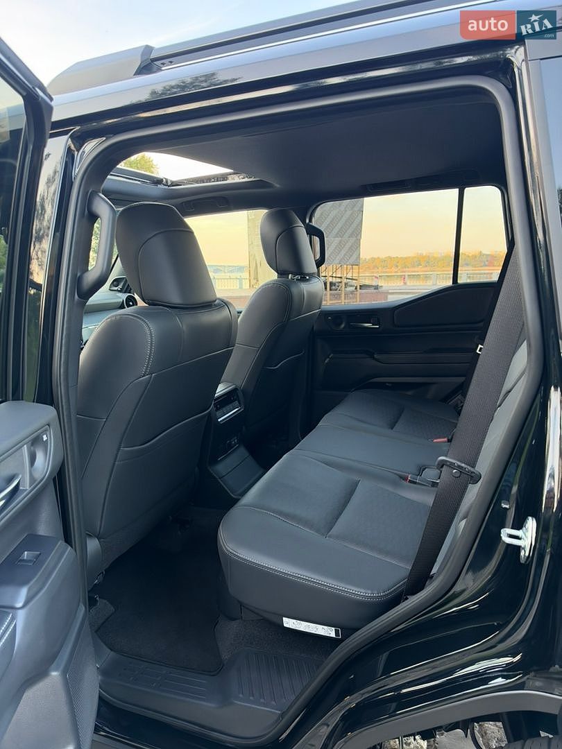 Toyota Land Cruiser Prado 2026 VIN JTEAA3AJ60K046331 фото оголошення 81 з 272