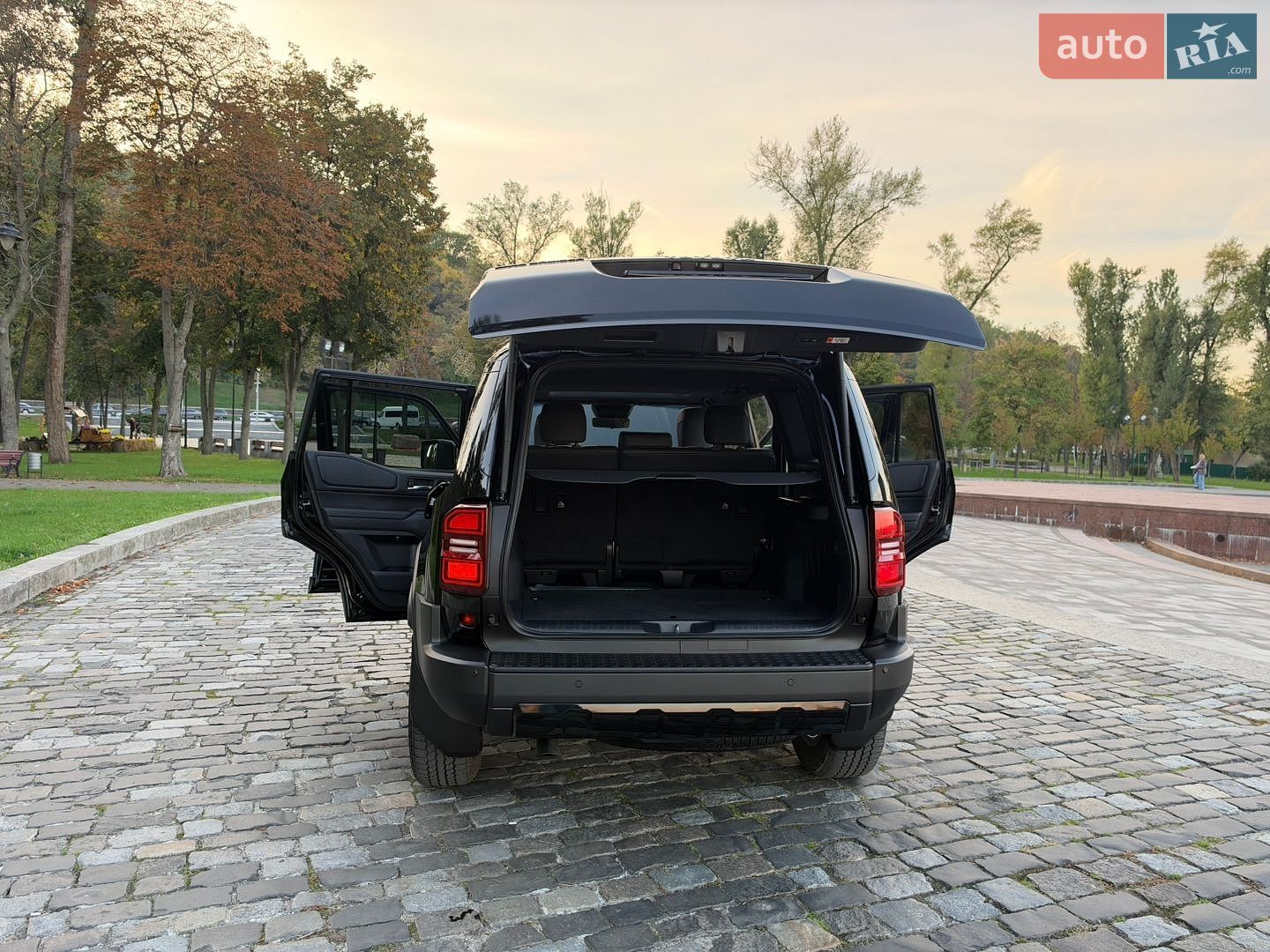 Toyota Land Cruiser Prado 2026 VIN JTEAA3AJ60K046331 фото оголошення 116 з 272