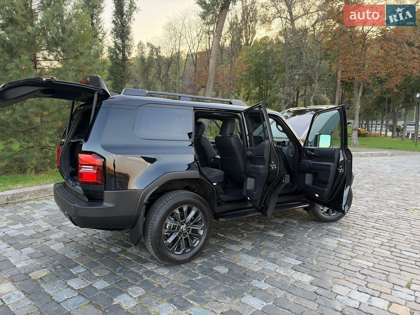 Toyota Land Cruiser Prado 2026 VIN JTEAA3AJ60K046331 фото оголошення 112 з 272