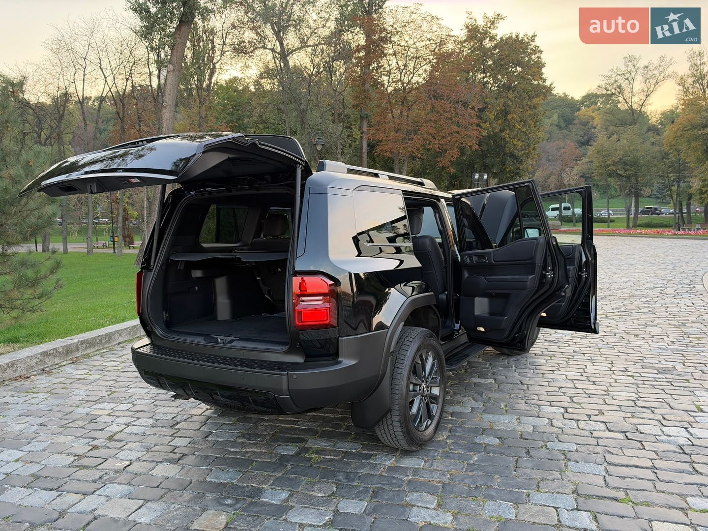 Toyota Land Cruiser Prado 2026 VIN JTEAA3AJ60K046331 фото оголошення 114 з 272