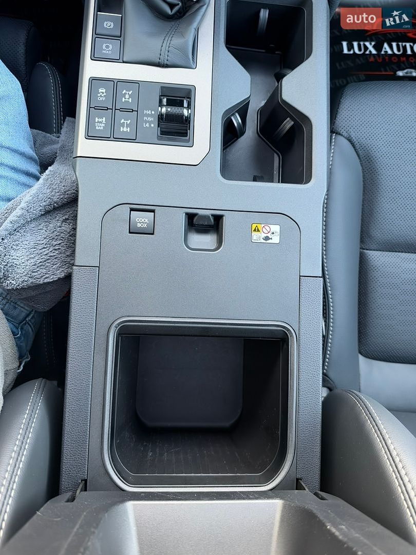 Toyota Land Cruiser Prado 2026 VIN JTEAA3AJ60K046331 фото оголошення 138 з 272