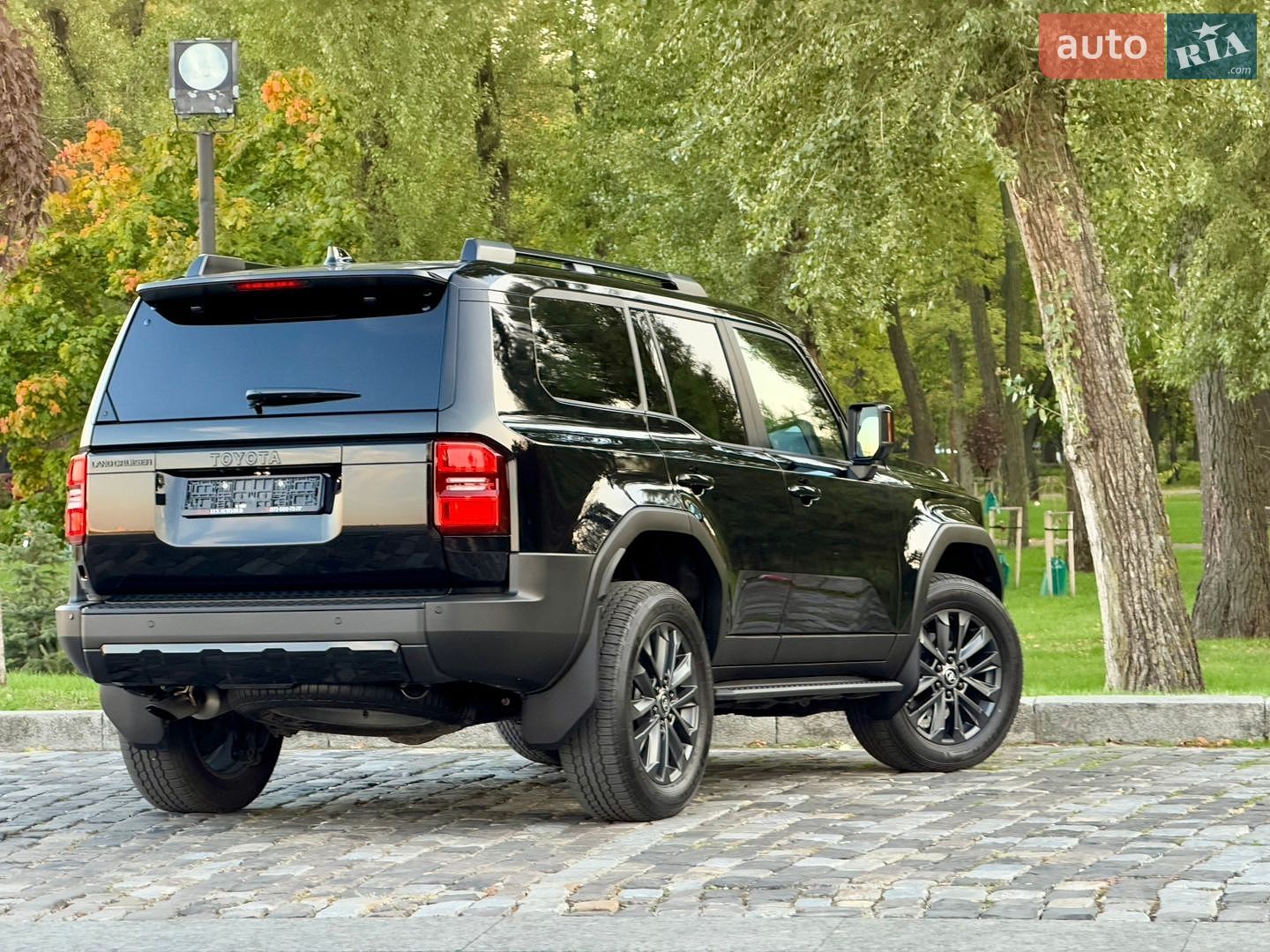 Toyota Land Cruiser Prado 2026 VIN JTEAA3AJ60K046331 фото оголошення 211 з 272
