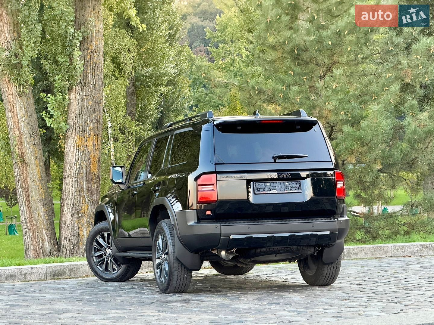 Toyota Land Cruiser Prado 2026 VIN JTEAA3AJ60K046331 фото оголошення 232 з 272