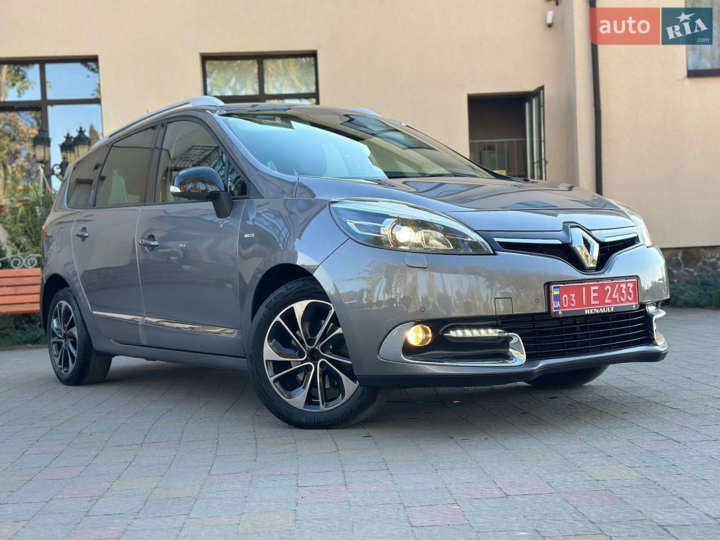Renault Grand Scenic 2015 VIN VF1JZNAA652850565 фото оголошення 9 з 129