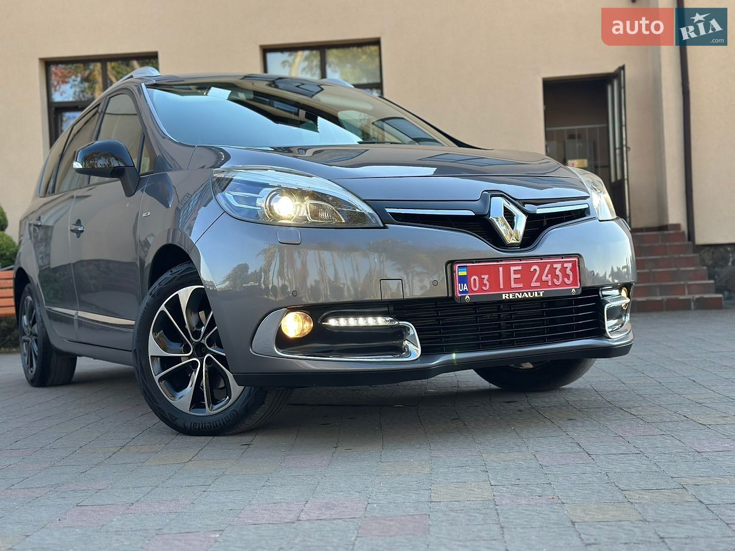 Renault Grand Scenic 2015 VIN VF1JZNAA652850565 фото оголошення 10 з 129