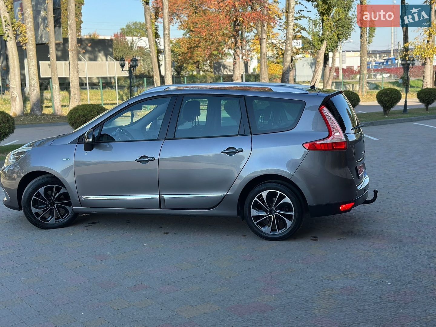 Renault Grand Scenic 2015 VIN VF1JZNAA652850565 фото оголошення 30 з 129