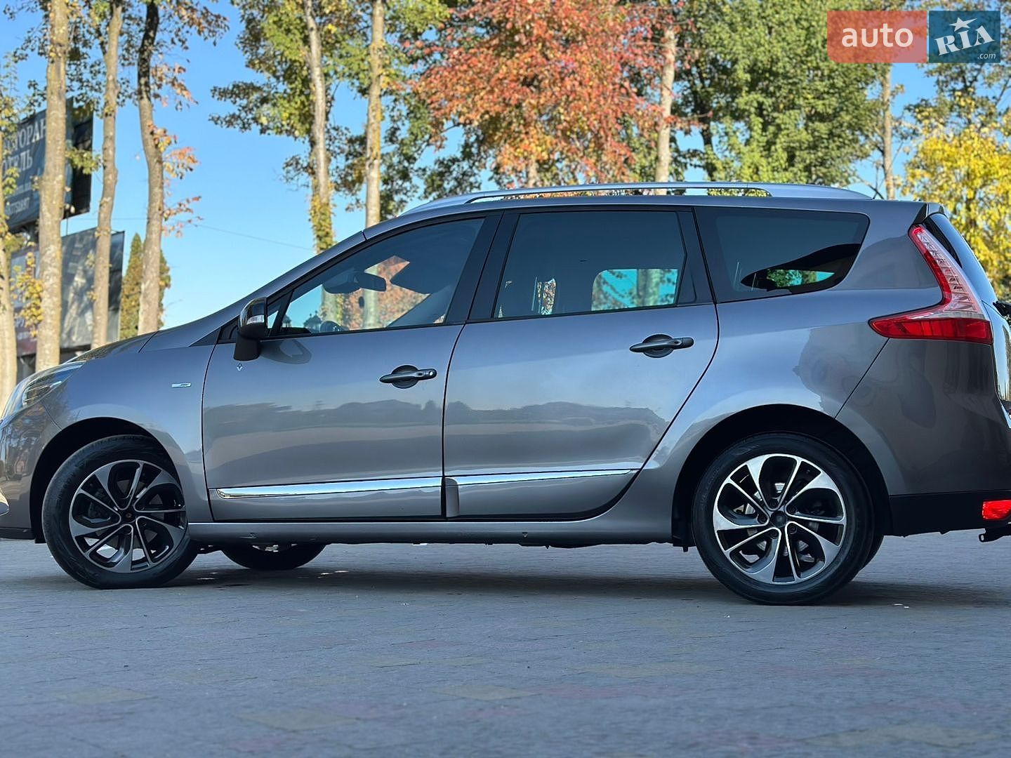 Renault Grand Scenic 2015 VIN VF1JZNAA652850565 фото оголошення 35 з 129
