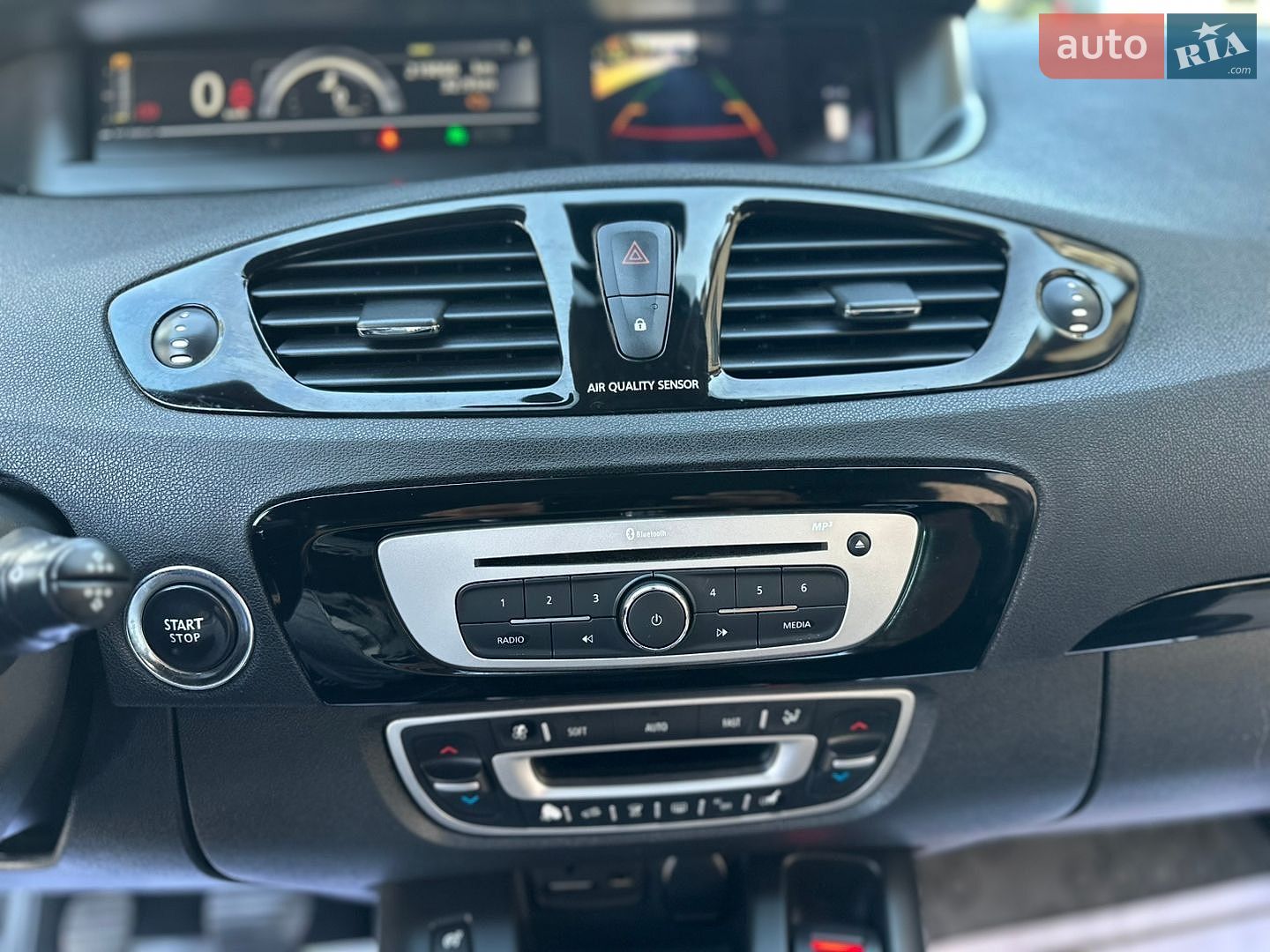 Renault Grand Scenic 2015 VIN VF1JZNAA652850565 фото оголошення 97 з 129