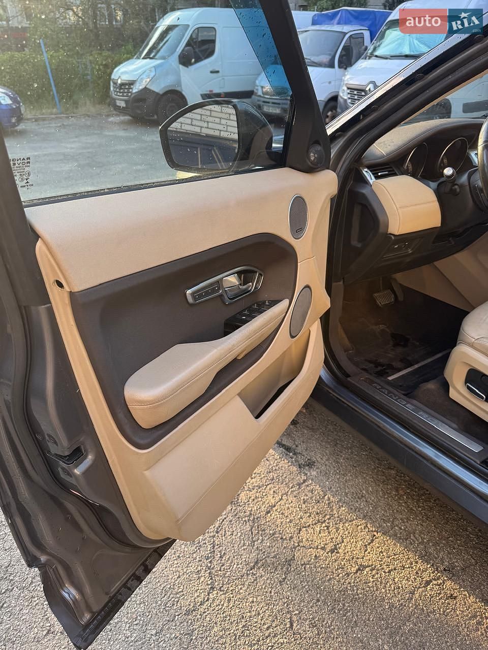 Land Rover Range Rover Evoque 2015 VIN SALVP2BG4FH075519 фото оголошення 16 з 25