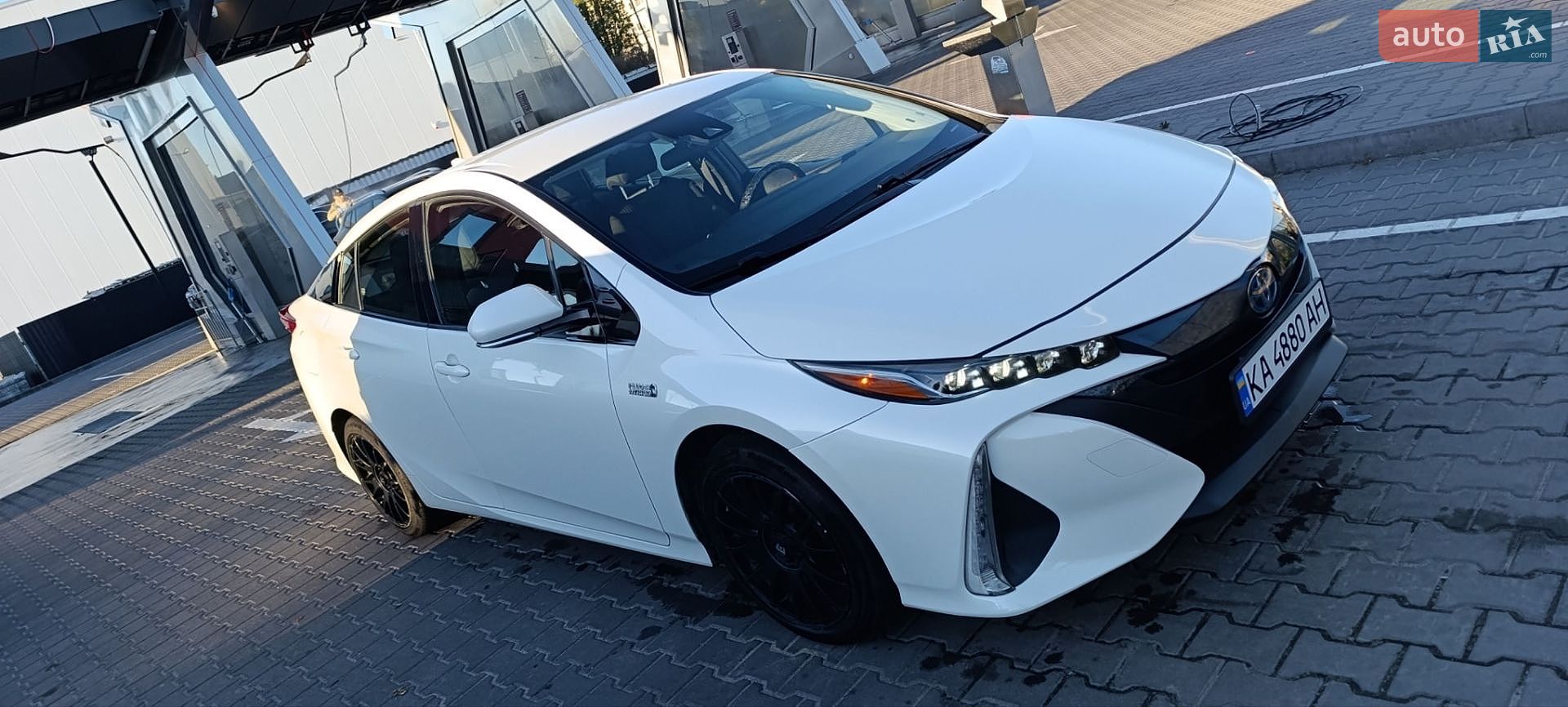 Toyota Prius Prime 2018 VIN JTDKARFP9U3098136 фото оголошення 6 з 16