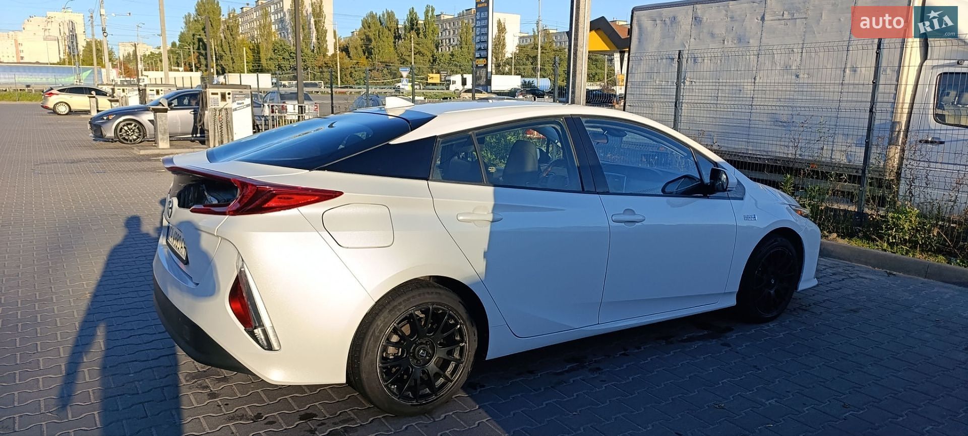 Toyota Prius Prime 2018 VIN JTDKARFP9U3098136 фото оголошення 5 з 16