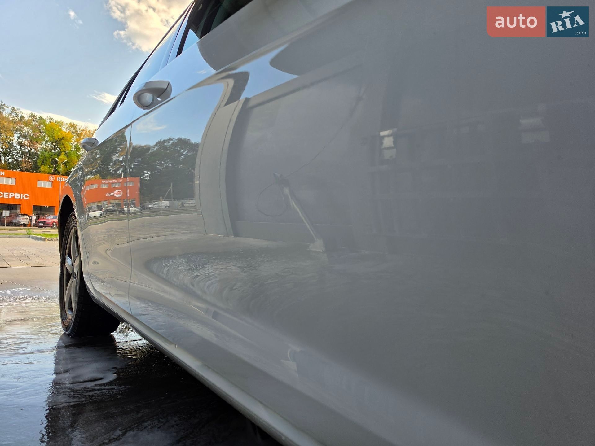 Volkswagen e-Golf 2015 VIN WVWZZZAUZEW900392 фото оголошення 16 з 36