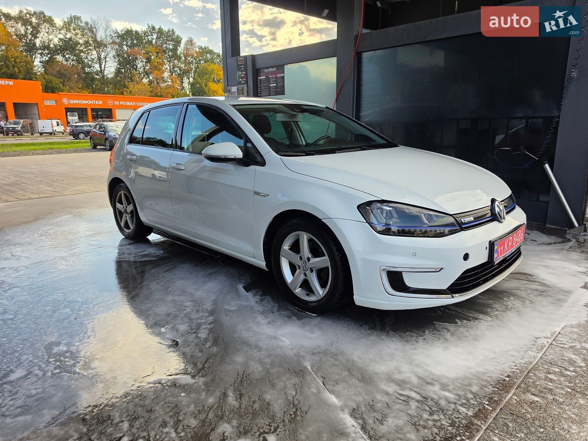 Volkswagen e-Golf 2015 VIN WVWZZZAUZEW900392 фото оголошення 21 з 36