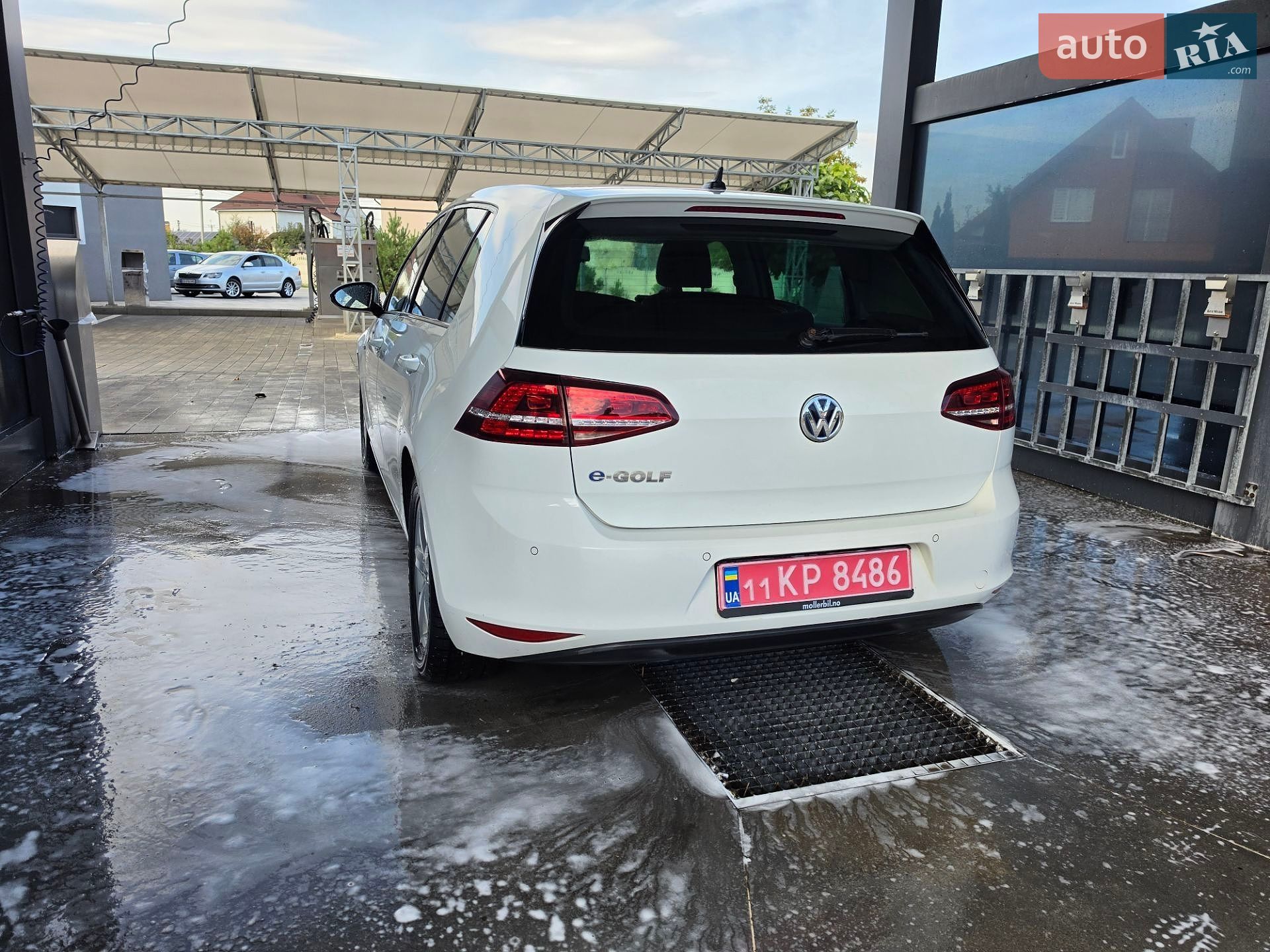 Volkswagen e-Golf 2015 VIN WVWZZZAUZEW900392 фото оголошення 26 з 36