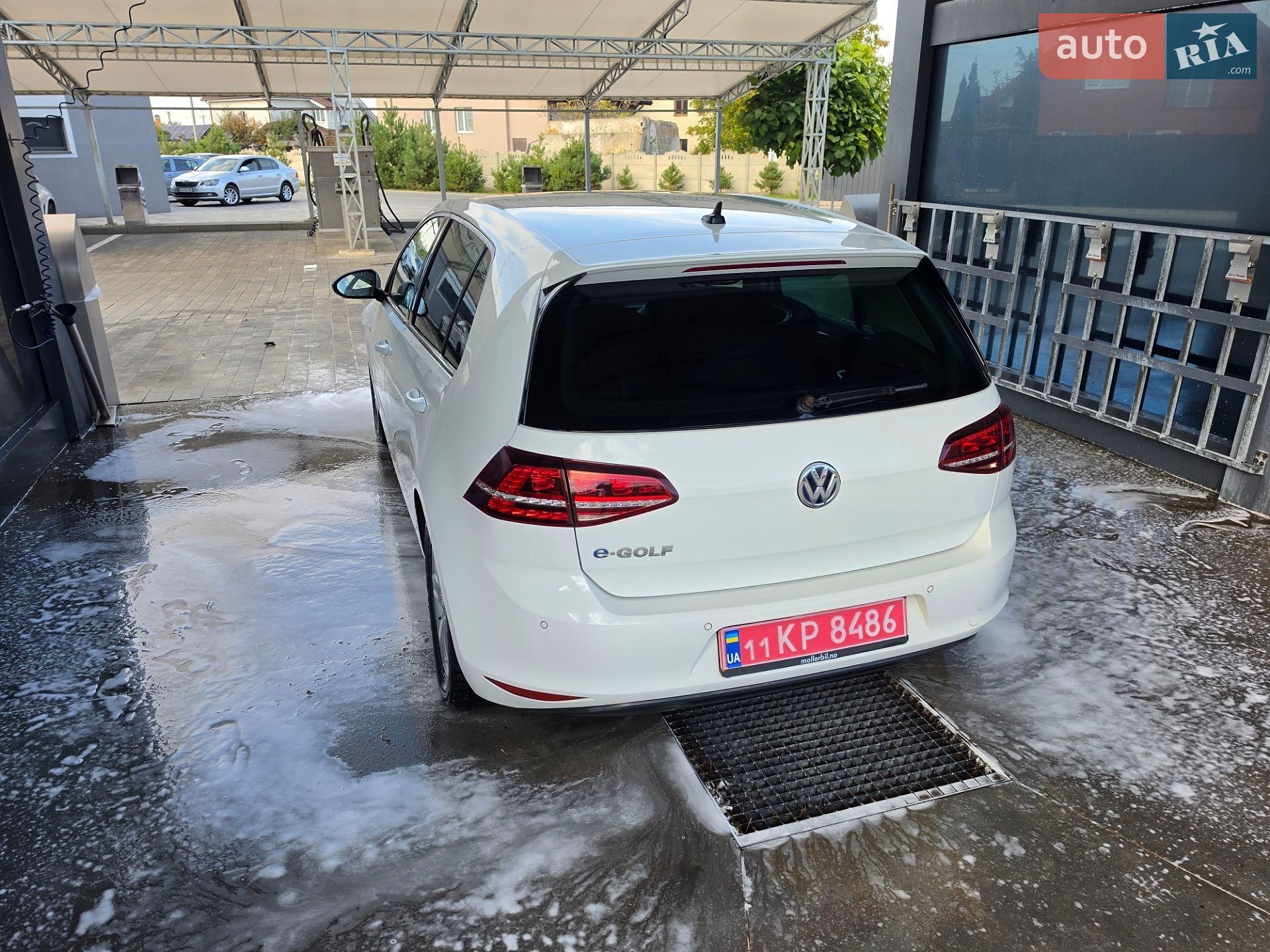 Volkswagen e-Golf 2015 VIN WVWZZZAUZEW900392 фото оголошення 25 з 36