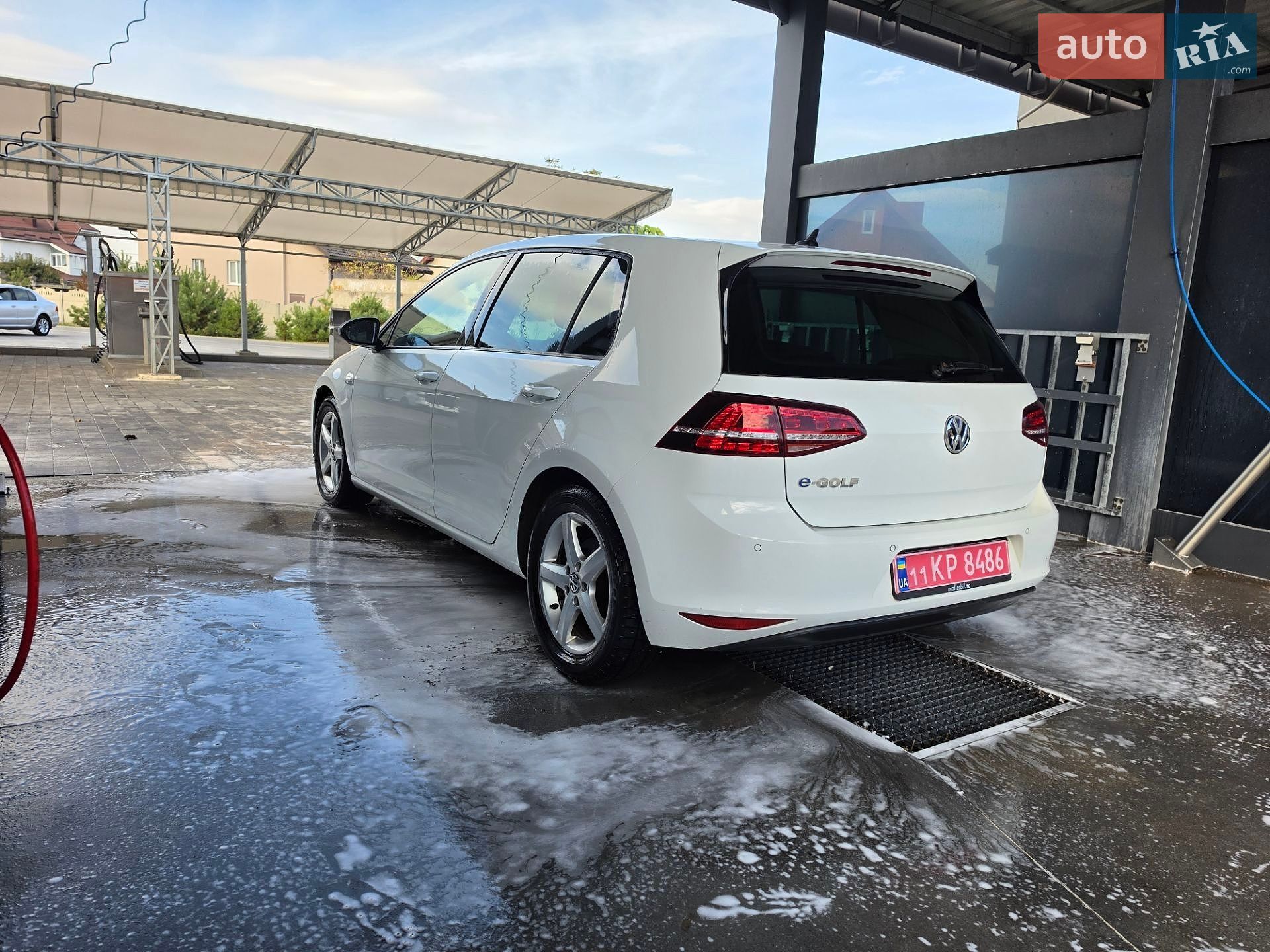 Volkswagen e-Golf 2015 VIN WVWZZZAUZEW900392 фото оголошення 27 з 36