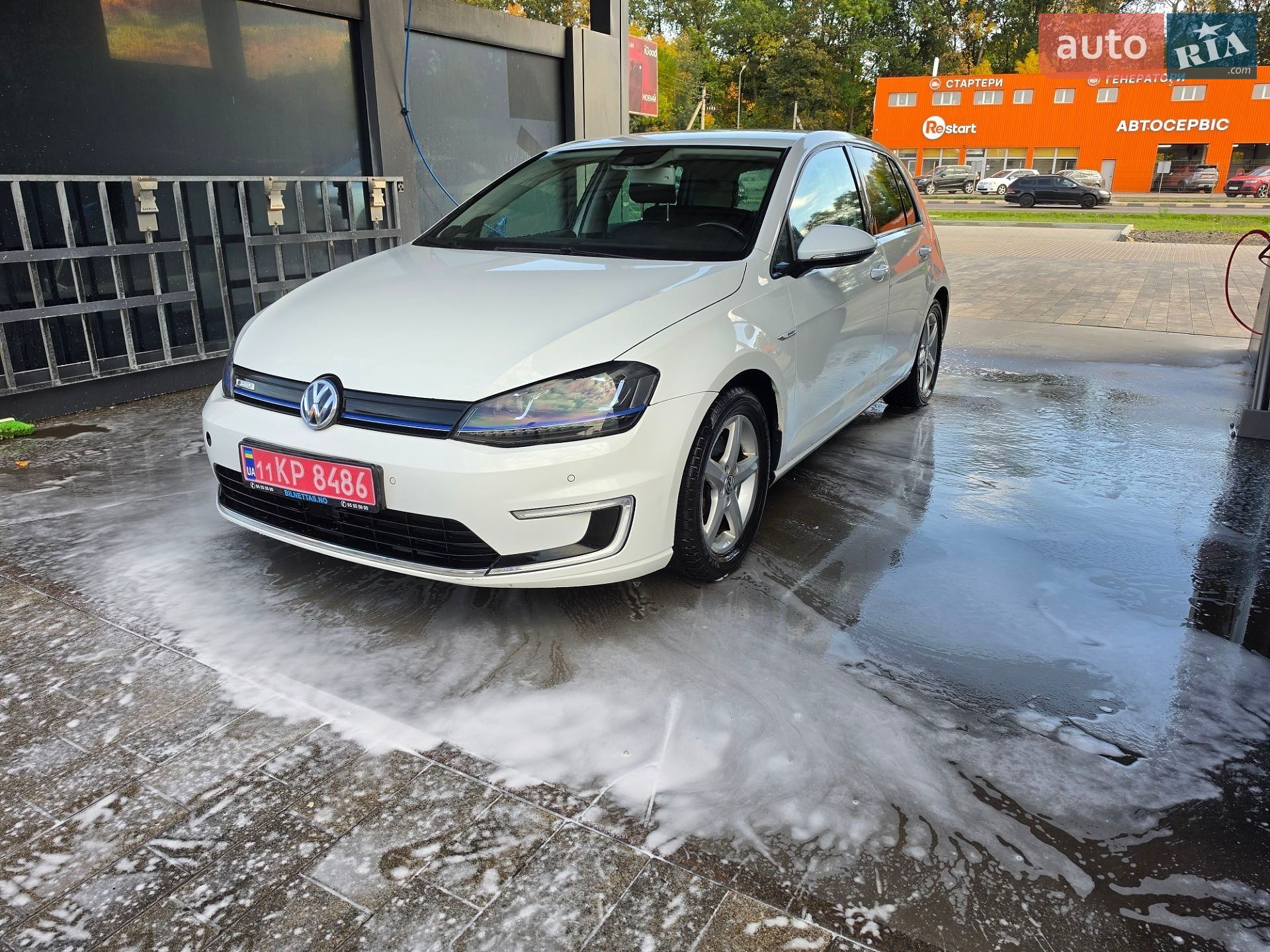 Volkswagen e-Golf 2015 VIN WVWZZZAUZEW900392 фото оголошення 29 з 36