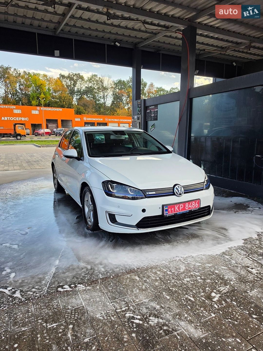Volkswagen e-Golf 2015 VIN WVWZZZAUZEW900392 фото оголошення 36 з 36