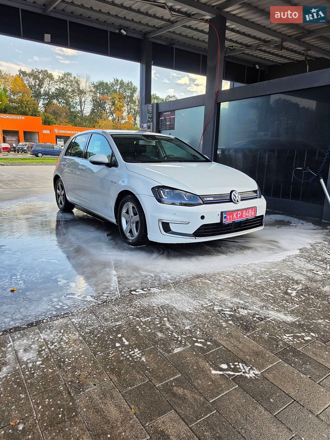 Volkswagen e-Golf 2015 VIN WVWZZZAUZEW900392 фото оголошення 33 з 36