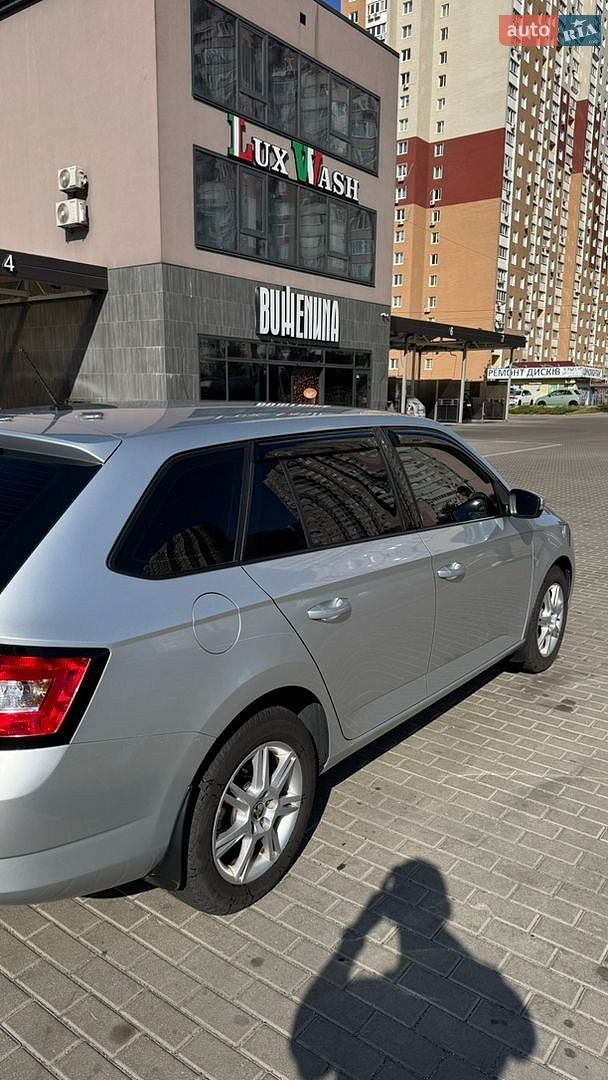 Skoda Fabia 2017 VIN TMBJN4NJ8HB500700 фото оголошення 4 з 31