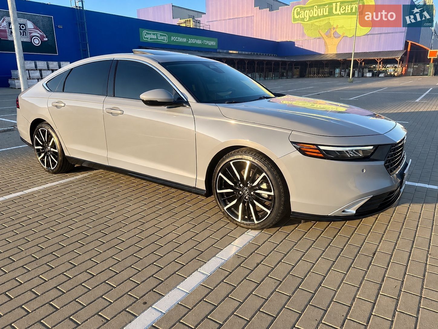 Honda Accord 2023 VIN 1HGCY2F83PA035006 фото оголошення 5 з 22
