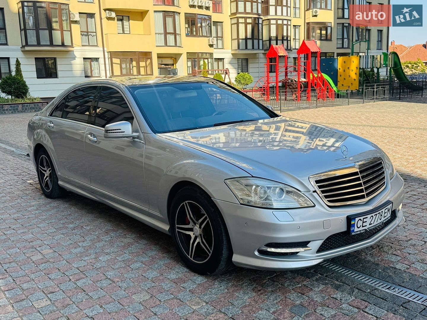 Mercedes-Benz S-Class 2008 VIN WDDNG86XX8A183827 фото оголошення 2 з 41