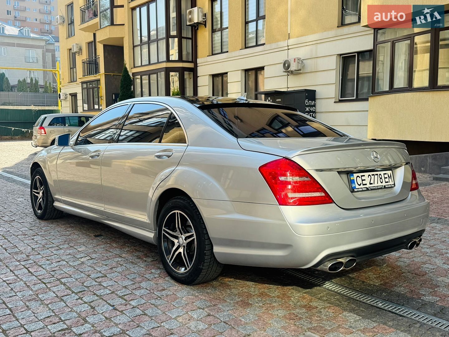 Mercedes-Benz S-Class 2008 VIN WDDNG86XX8A183827 фото оголошення 4 з 41