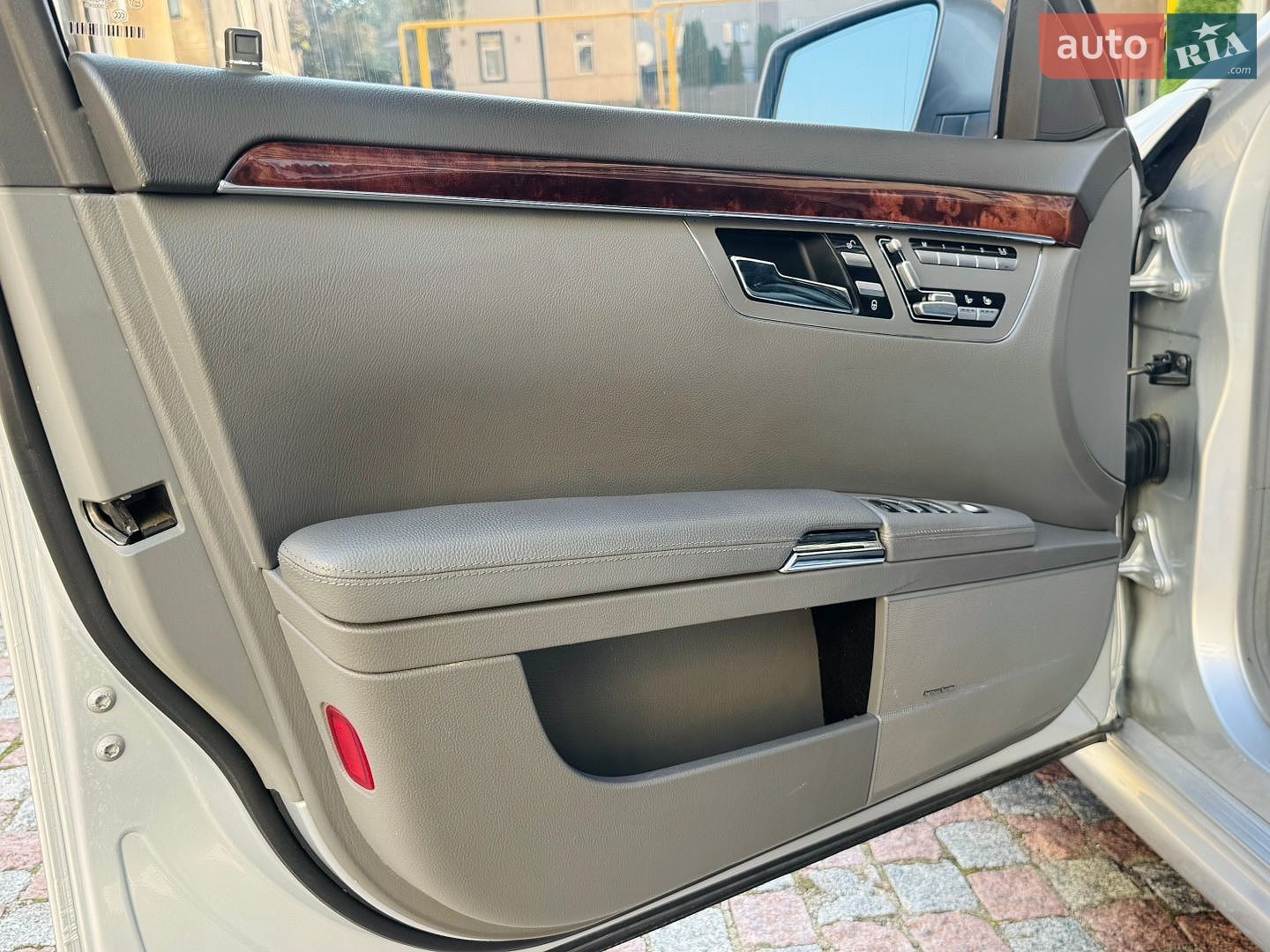 Mercedes-Benz S-Class 2008 VIN WDDNG86XX8A183827 фото оголошення 19 з 41