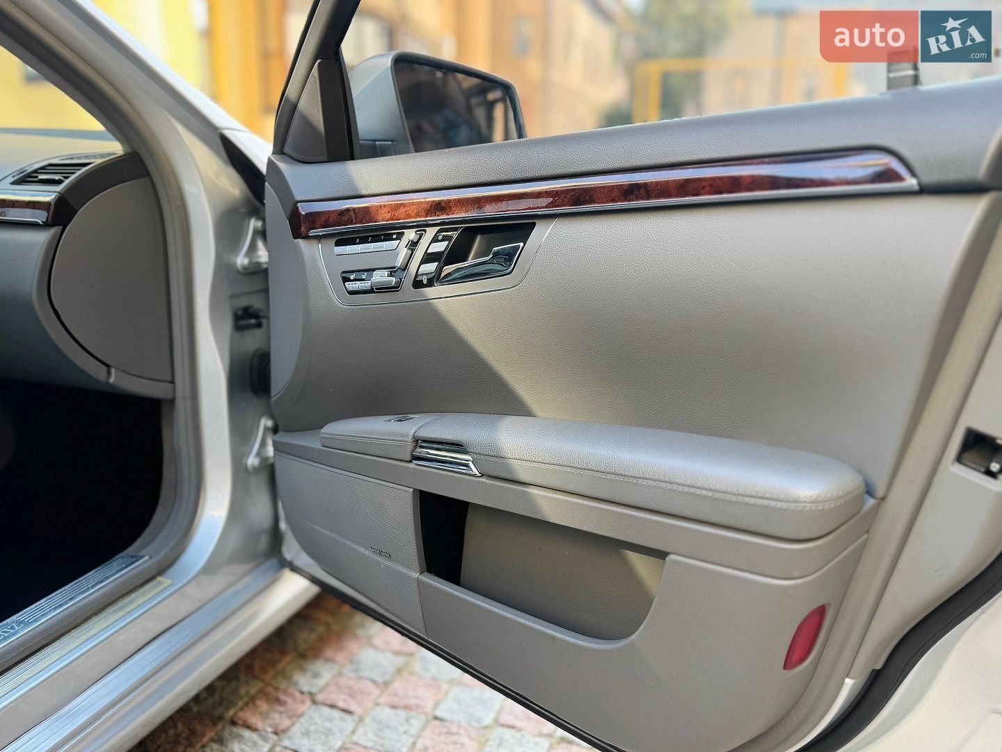 Mercedes-Benz S-Class 2008 VIN WDDNG86XX8A183827 фото оголошення 21 з 41
