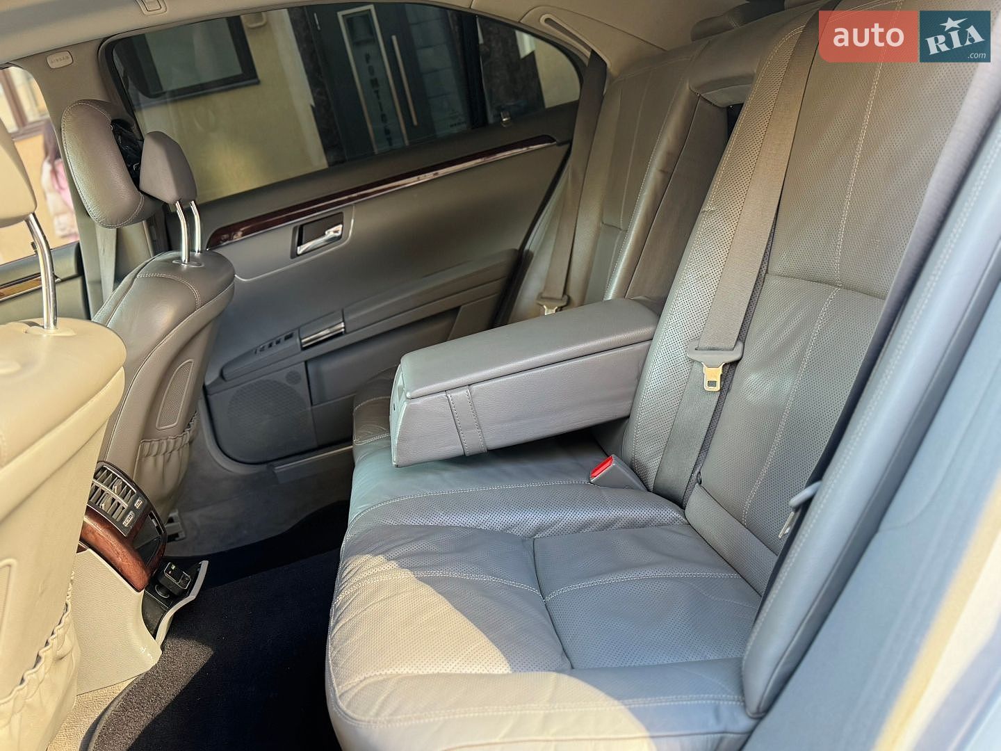 Mercedes-Benz S-Class 2008 VIN WDDNG86XX8A183827 фото оголошення 30 з 41