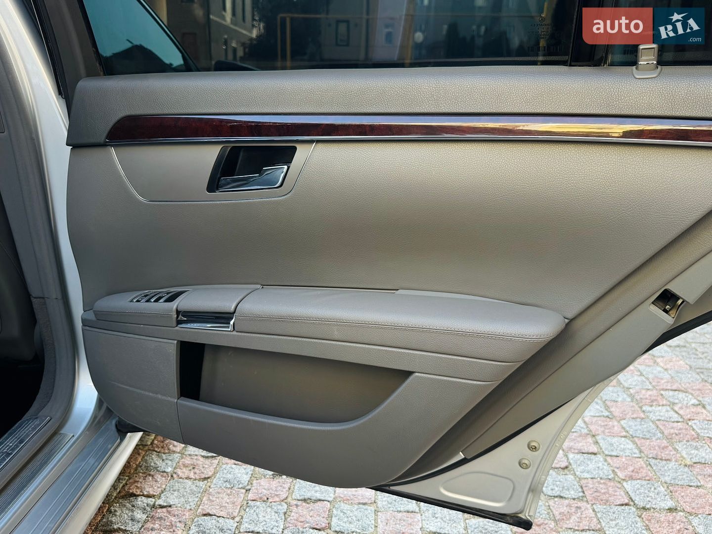 Mercedes-Benz S-Class 2008 VIN WDDNG86XX8A183827 фото оголошення 34 з 41