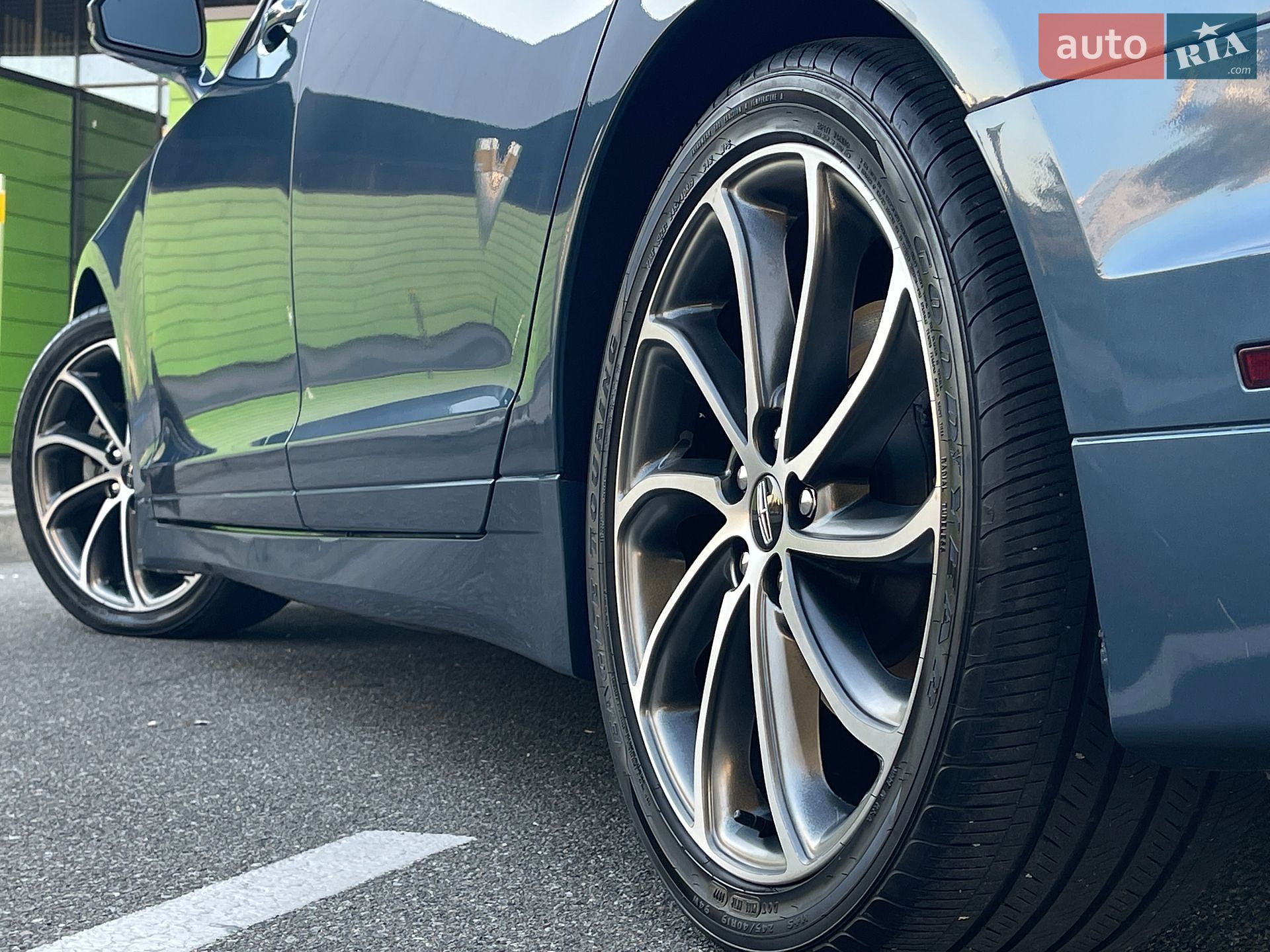 Lincoln MKZ 2019 VIN 3LN6L5LU3KR630736 фото оголошення 10 з 45