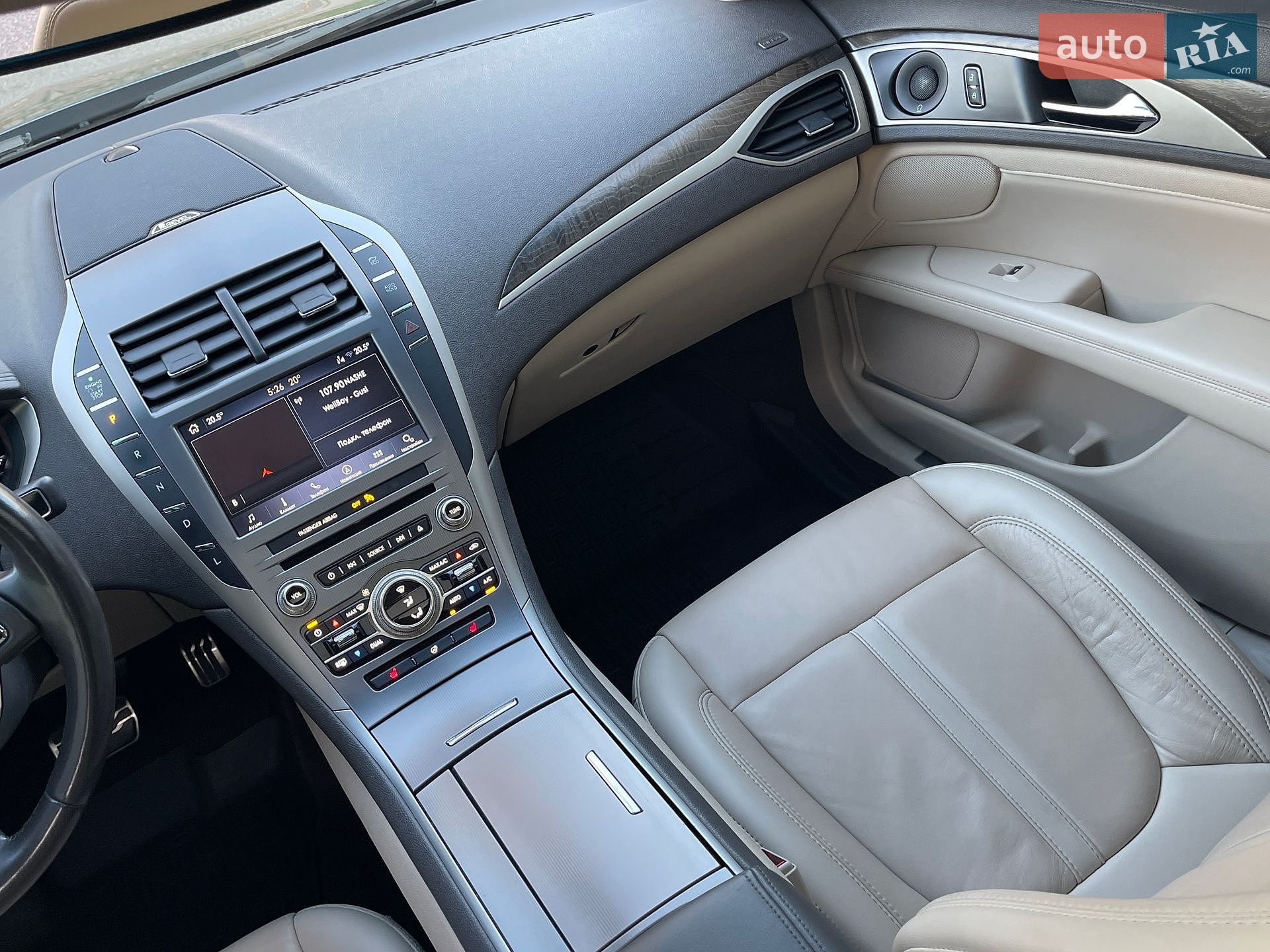 Lincoln MKZ 2019 VIN 3LN6L5LU3KR630736 фото оголошення 18 з 45
