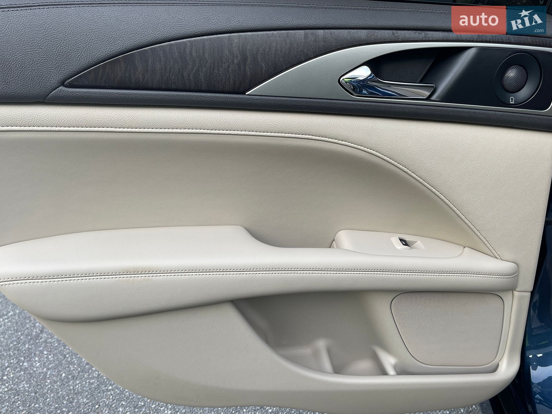 Lincoln MKZ 2019 VIN 3LN6L5LU3KR630736 фото оголошення 36 з 45