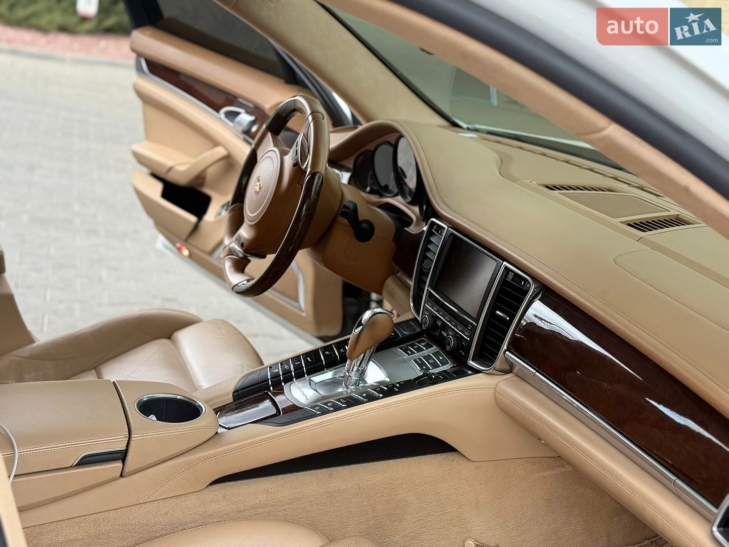 Porsche Panamera 2011 VIN WP0ZZZ97ZAL045946 фото оголошення 18 з 30