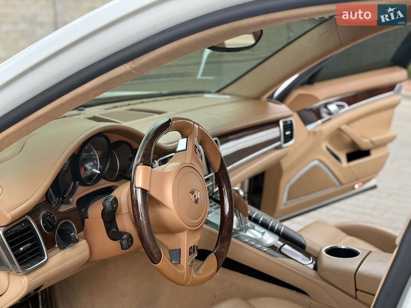 Porsche Panamera 2011 VIN WP0ZZZ97ZAL045946 фото оголошення 25 з 30