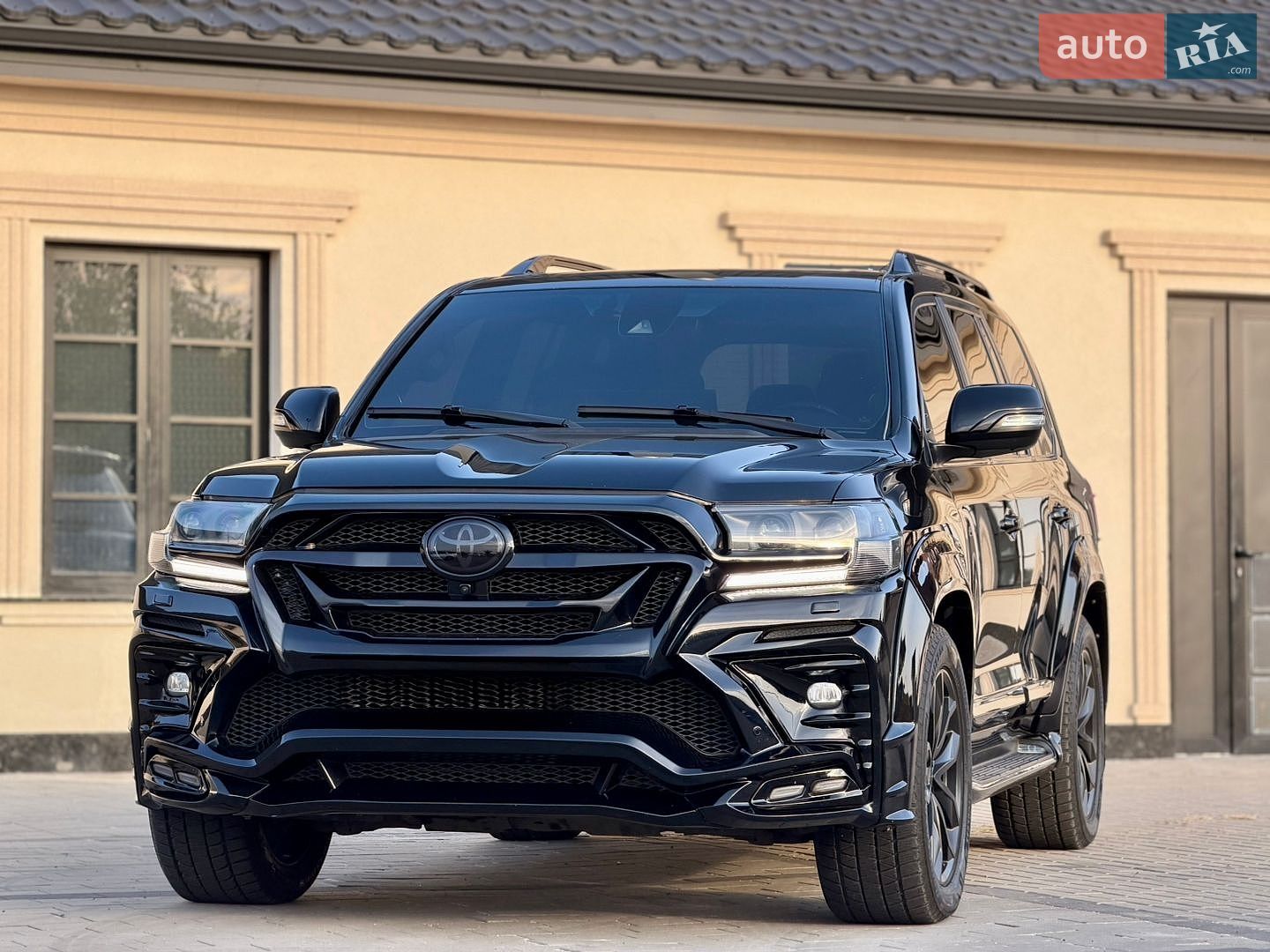 Toyota Land Cruiser 2020 VIN JTMCV02JX04311545 фото оголошення 4 з 74