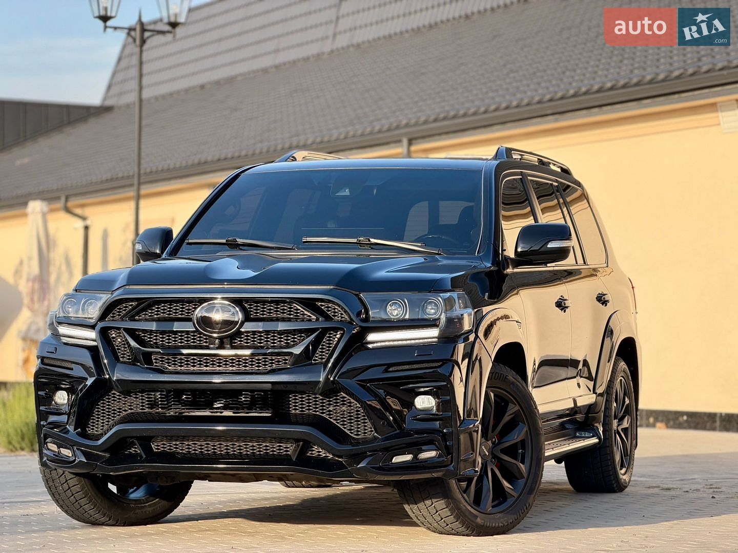 Toyota Land Cruiser 2020 VIN JTMCV02JX04311545 фото оголошення 3 з 74