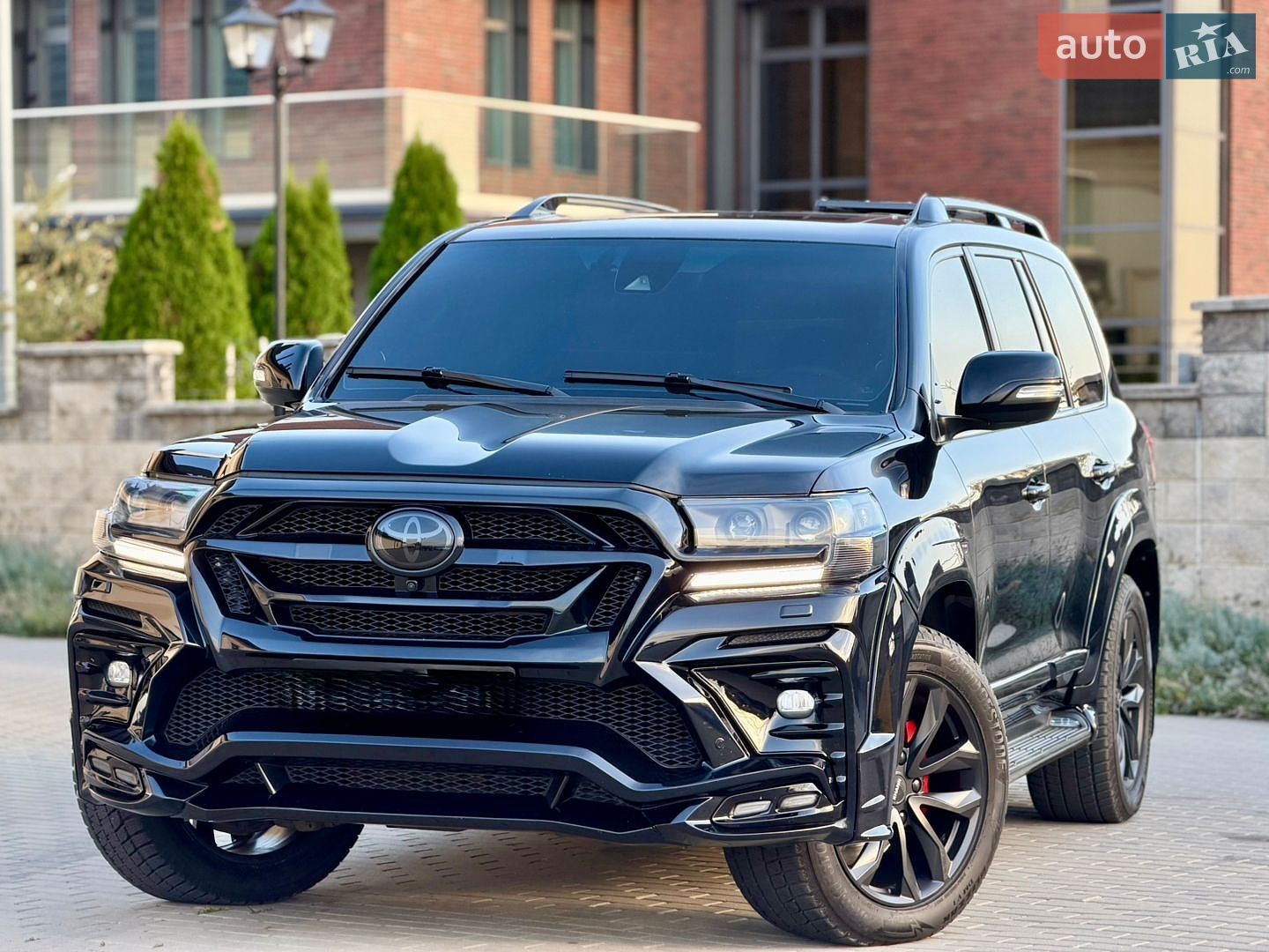 Toyota Land Cruiser 2020 VIN JTMCV02JX04311545 фото оголошення 8 з 74