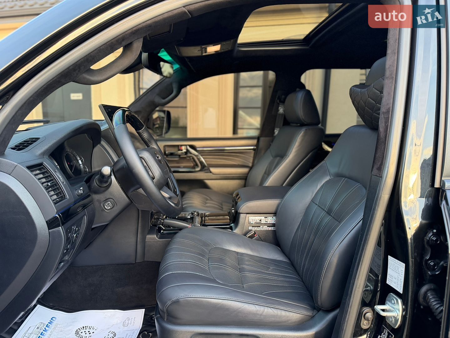 Toyota Land Cruiser 2020 VIN JTMCV02JX04311545 фото оголошення 29 з 74