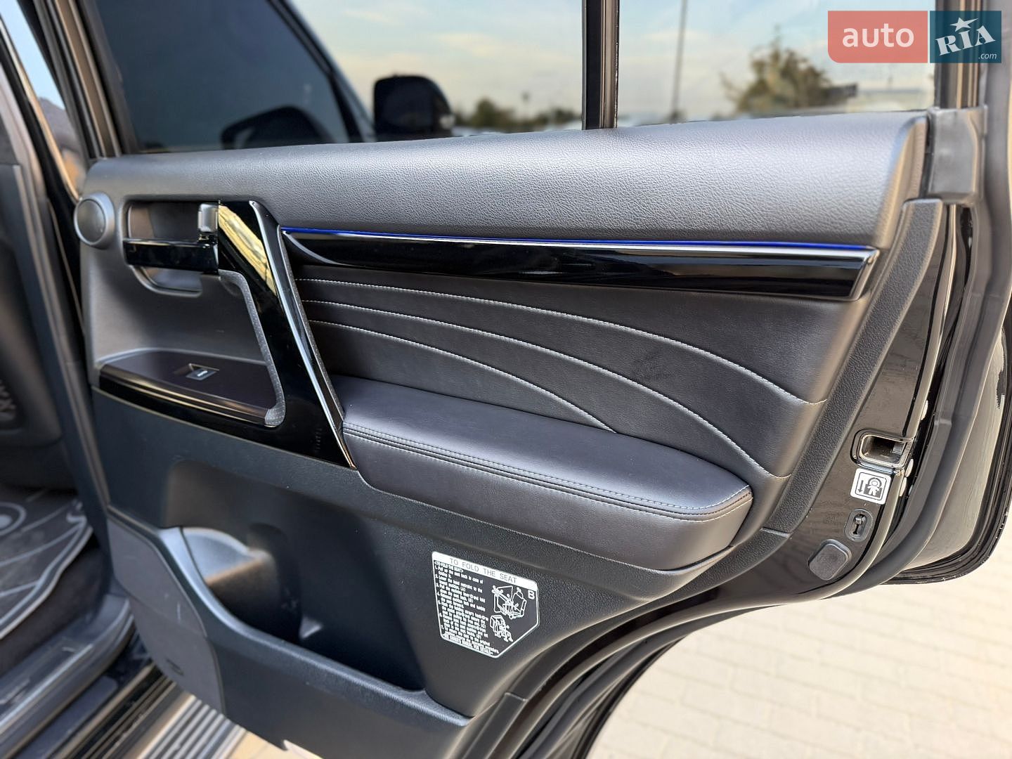 Toyota Land Cruiser 2020 VIN JTMCV02JX04311545 фото оголошення 62 з 74