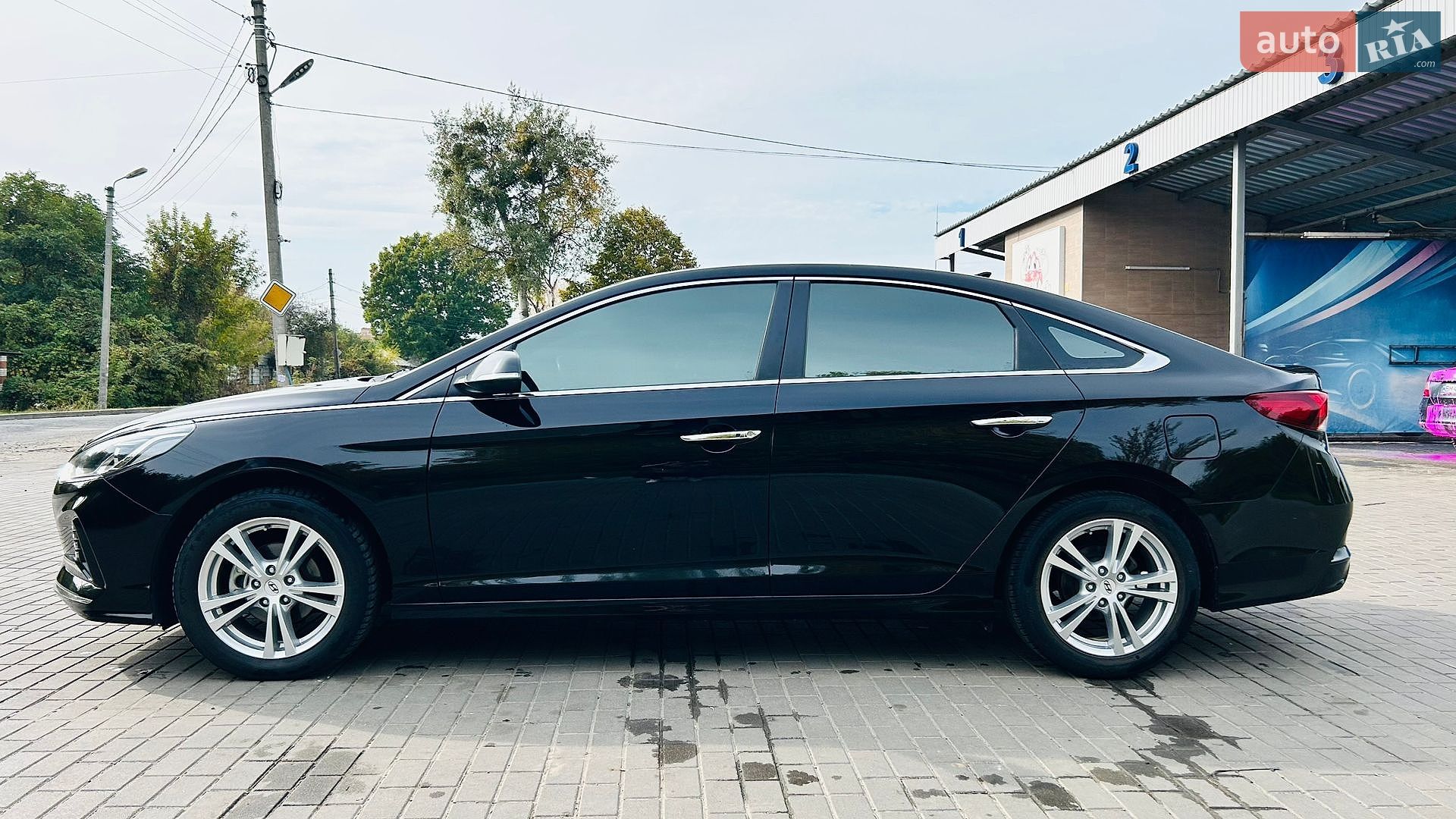Hyundai Sonata 2017 VIN KMHE341DBJA356934 фото оголошення 8 з 33