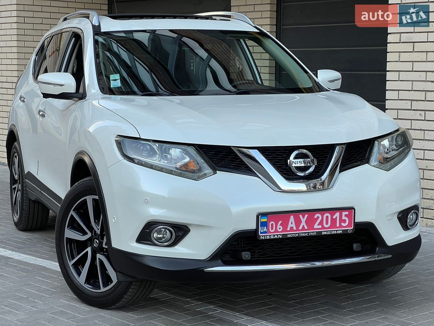 Nissan X-Trail 2017 VIN JNATCAT32U0044447 фото оголошення 2 з 87