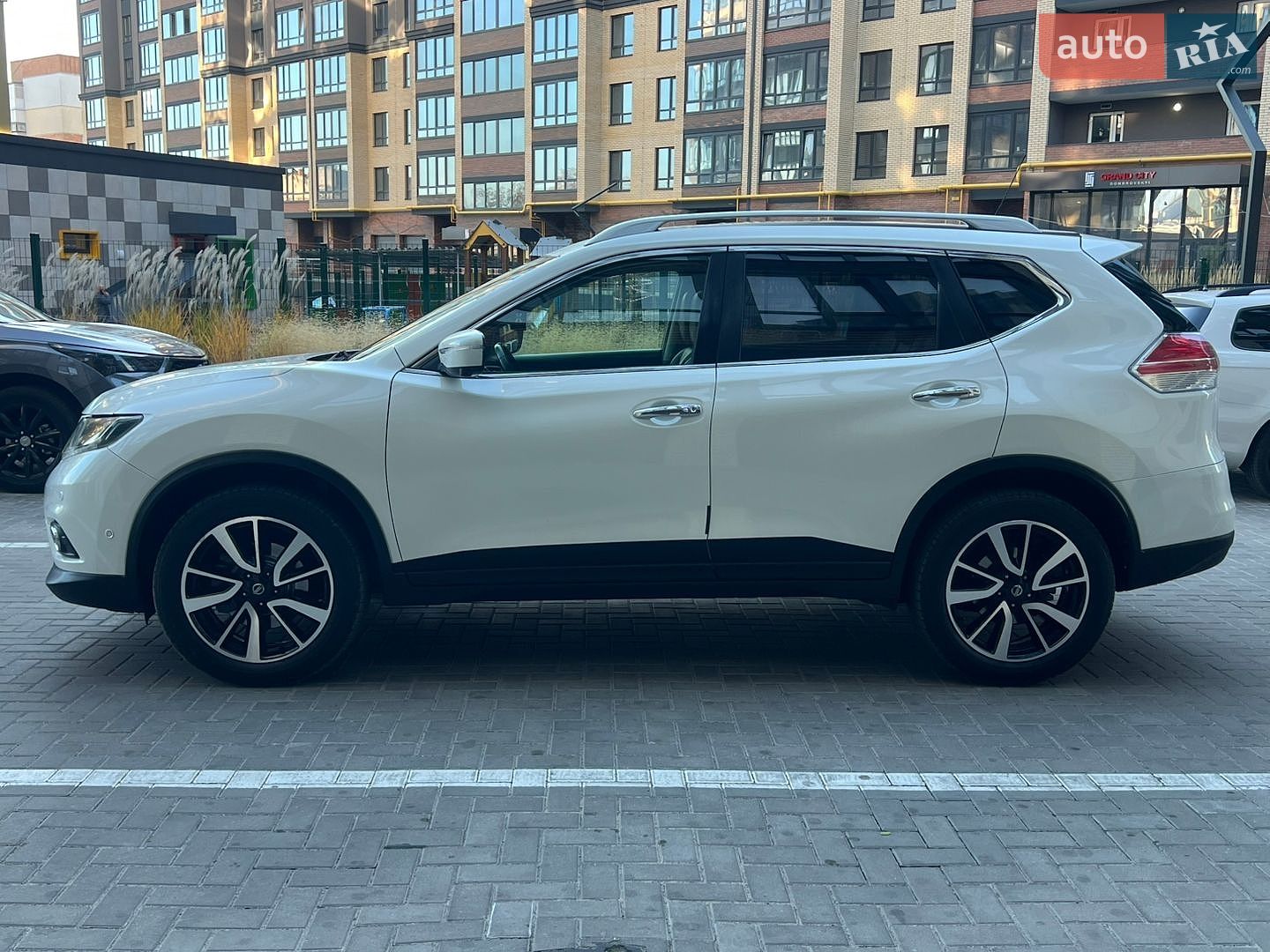 Nissan X-Trail 2017 VIN JNATCAT32U0044447 фото оголошення 6 з 87