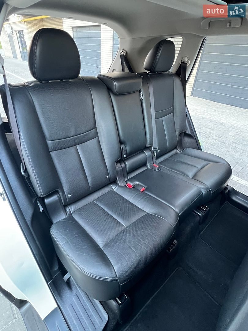 Nissan X-Trail 2017 VIN JNATCAT32U0044447 фото оголошення 47 з 87