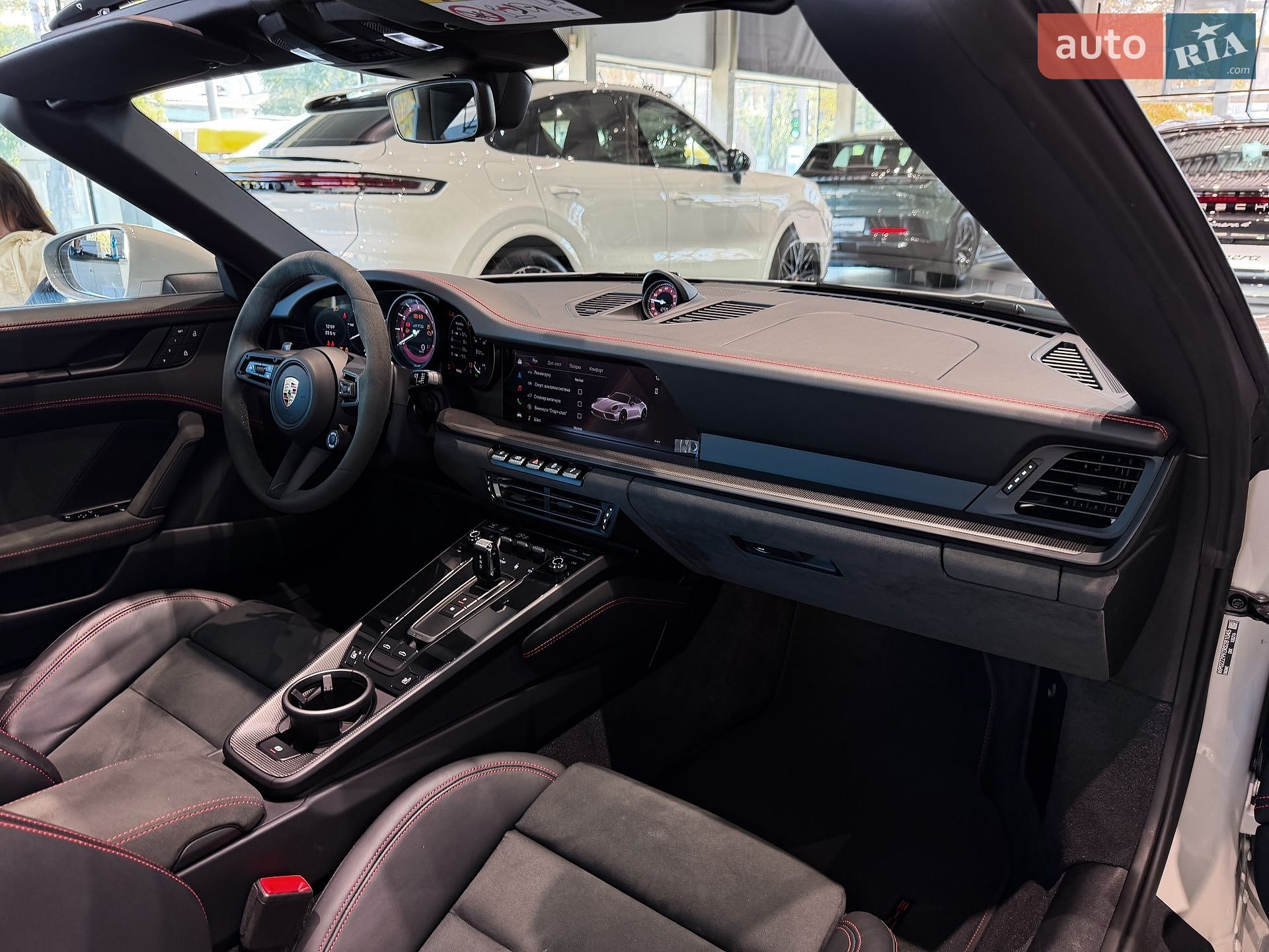 Porsche 911 2024 VIN WP0ZZZ99ZRS281045 фото оголошення 31 з 34