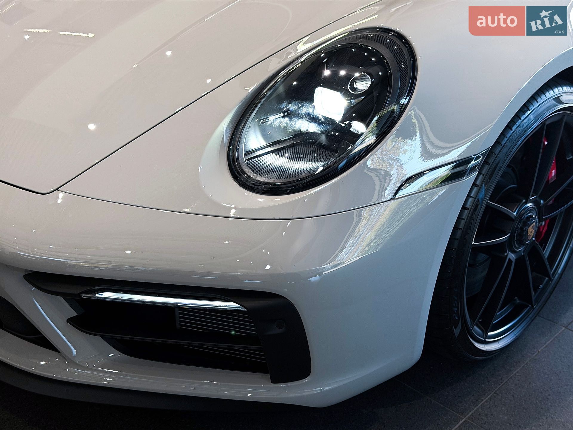 Porsche 911 2024 VIN WP0ZZZ99ZRS281045 фото оголошення 11 з 34